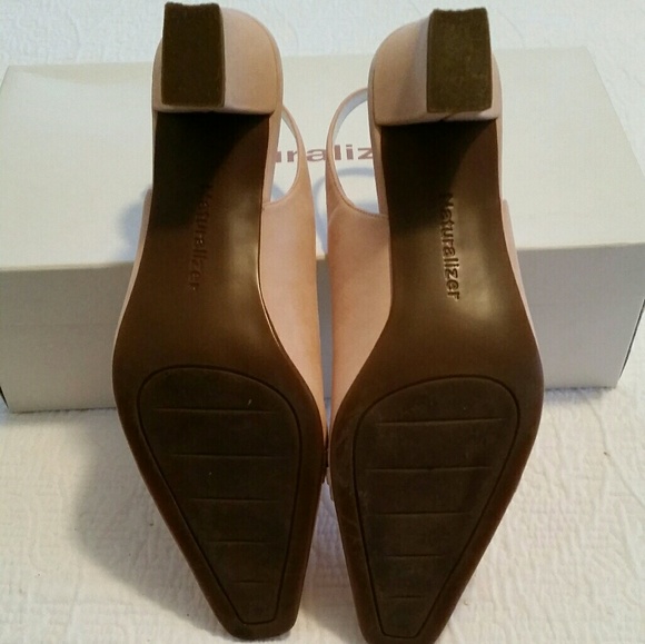 Naturalizer Gaze Shell Soft Buck - Picture 4 of 5